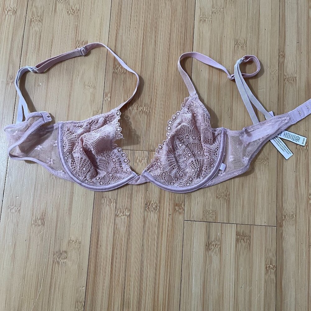 *NWOT* Women's Victoria's Secret Bralette